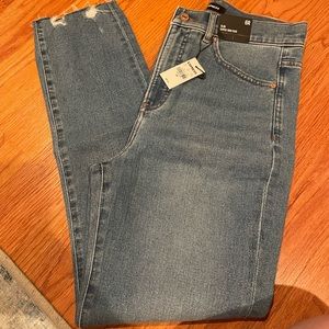 *NEVER WORN* Express Super High Rise Slim Jeans